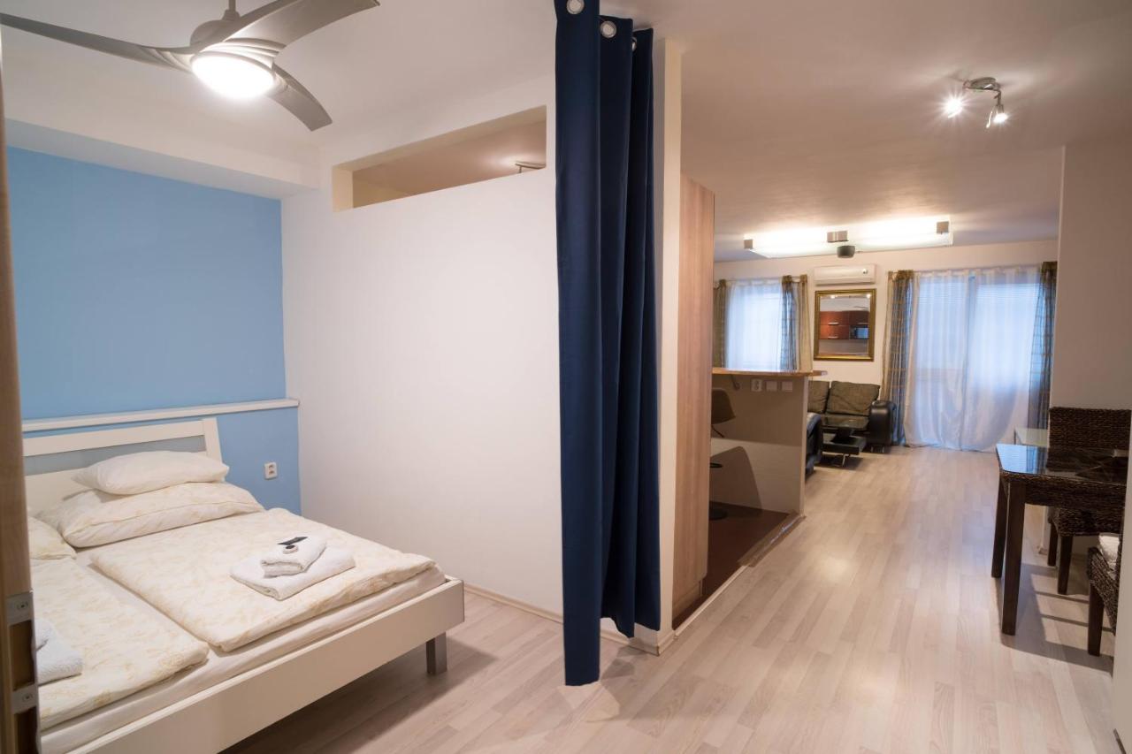 Apartment Vodni With Parking Брно Экстерьер фото